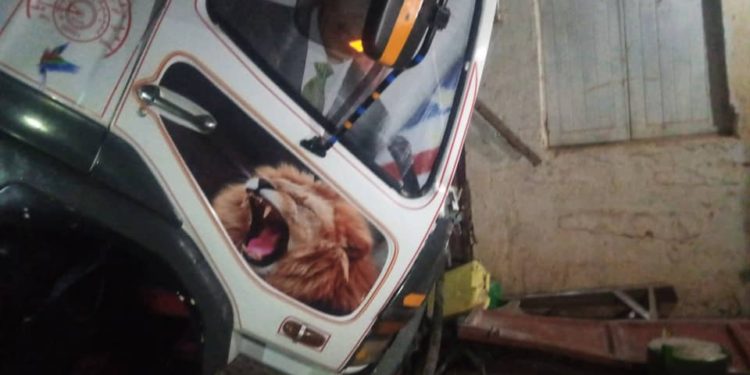 Rukungiri DMC truck kills two including its own driver in a nasty accident