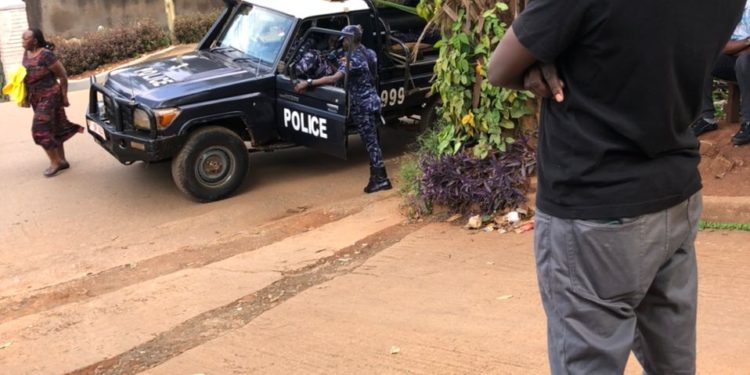 BREAKING: Security Guard Shoots Self In Kampala