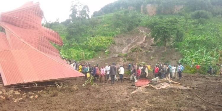 Breaking: Landslides sweeps villages in Bulambuliscores trapped down