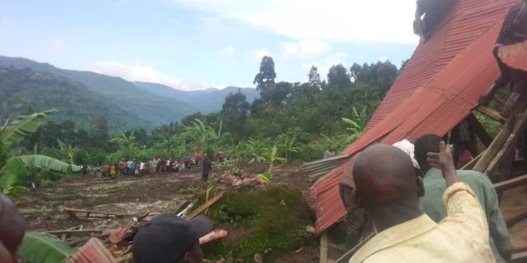 Breaking: Landslides sweeps villages in Bulambuliscores trapped down