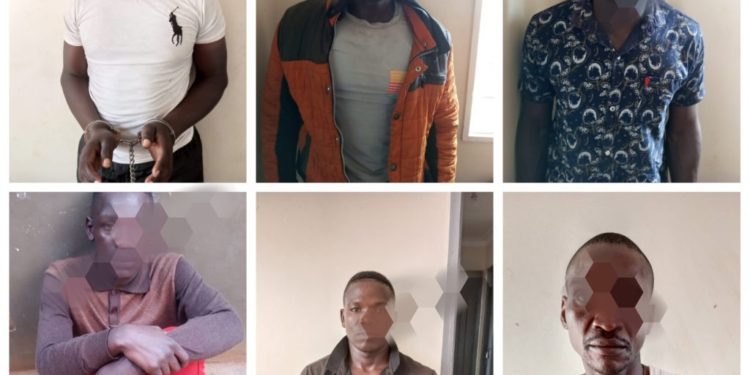 Police recovers two illegal guns used in murders & robberies, 9 suspects arrested
