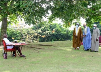 President Museveni meets Muslim leaders,  promises to support Islamic projects