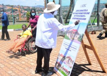 President Museveni challenges local scientists to fast-track HIV/AIDS vaccine development as he commissions  bone marrow transplant center 