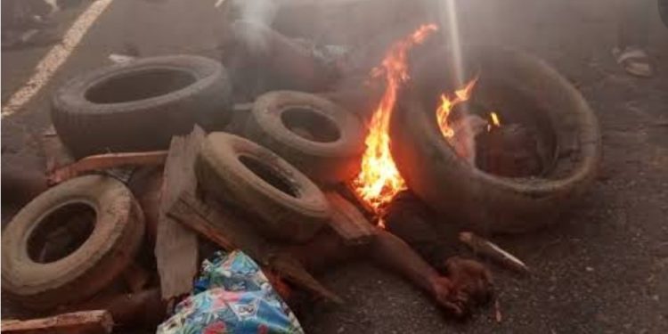 “Go and face God,” Mob lynches suspected chicken thief in Buikwe