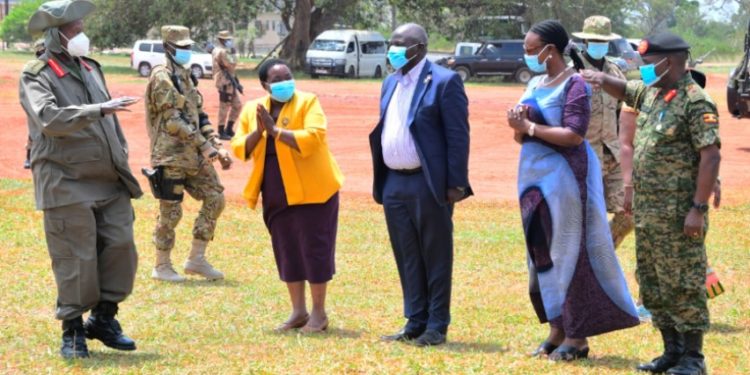 “FOCUS ON THE PROSPERITY OF UGANDANS”- PRESIDENT MUSEVENI URGES DISTRICT LEADERS