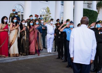President Museveni delivers lecture of opportunity to Indian army officers  