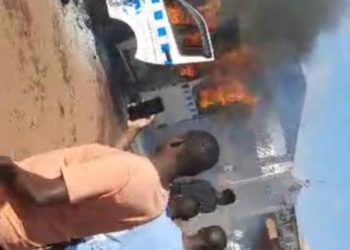 Breaking: Four feared dead as taxi with 18 passengers catch fire in Jinja