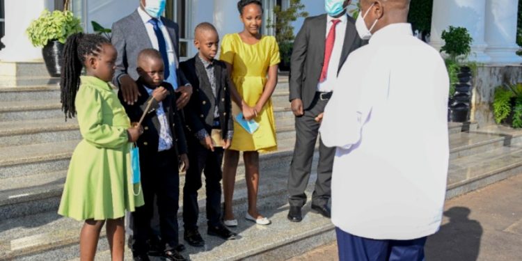 President Museveni hosts Hajji Faruk Kirunda family, pledges total support to Kirunda’s children 