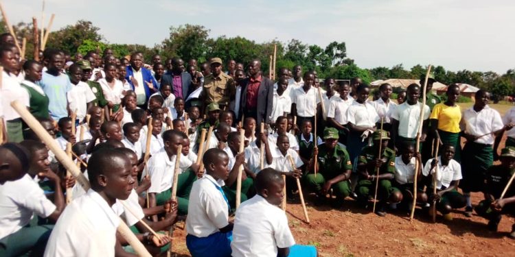 Namayingo Deputy RDC orders headteachers who charge school fees in UPE and USE schools to make statements