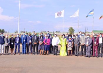 President Museveni cautions politicians, civil servants frustrating investors 