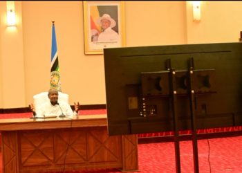 PRESIDENT MUSEVENI URGES UGANDAN DIASPORA TO INVEST BACK HOME