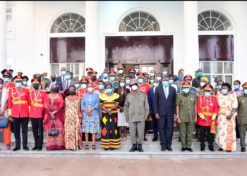 “INVEST YOUR RETIREMENT PACKAGE WISELY”- SAYS H.E GEN. MUSEVENI AS HE RETIRES 11 ARMY GENERALS