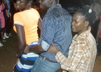 Video: Jinja journalists turn come together party into bebs-guys chewing binge amidst cheering with obsece songs