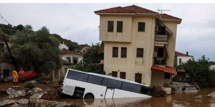 Honeymooners missing after holiday home swept away