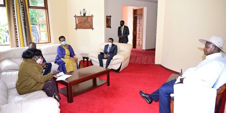 President Museveni in Tanzania for the 23rd Ordinary Summit of EAC heads of state 